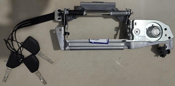 82184447 HANDLE BRACKET RH for VOLVO 