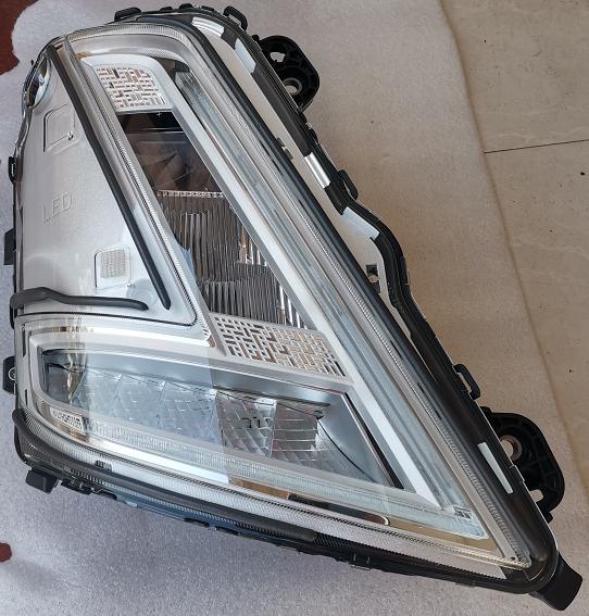 23752800/24056449 HEAD LAMP LOW ROOF RHD RH for VOLVO 