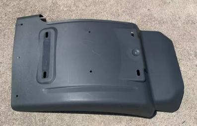 82526686 FRONT WHEEL MUDGUARD（FLA3）RH for VOLVO 