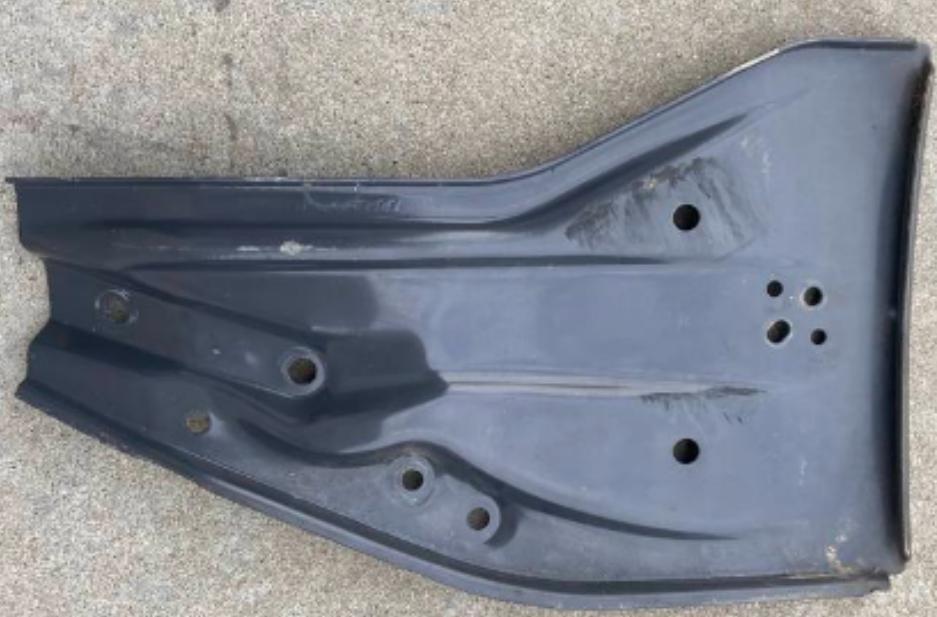 2217932/1743493/2434941 FRONT MUDGUARD BRACKET for SCANIA 