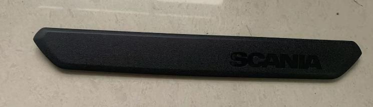 2450231 FRONT FENDER GARNISH RH for SCANIA 