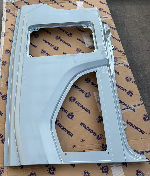 2366145 SIDE BELLY BOARD LH for SCANIA 