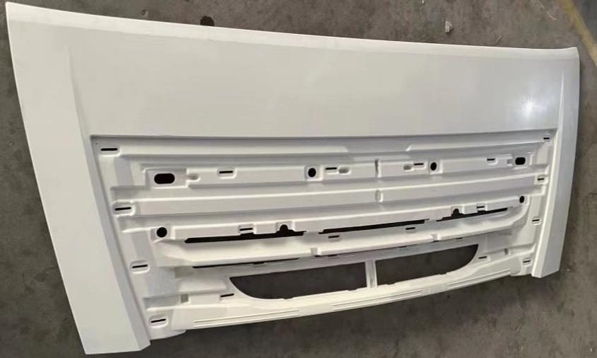 82525517/82524597/82525615/1706918 FRONT PANEL for  DAF 