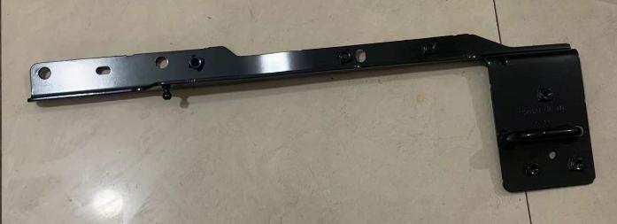 2250132 PANEL ANGLE BRACKET RH for  DAF 