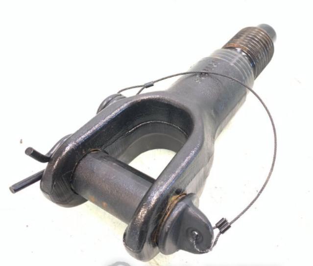 1881991/1911626/1862623/1911625 TRAILER HITCH for DAF