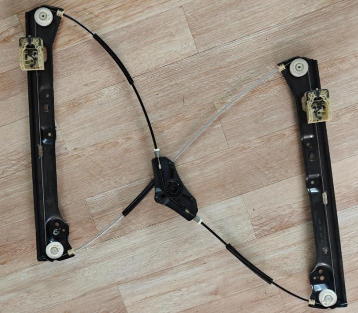  WINDOW REGULATOR RH for MAN  