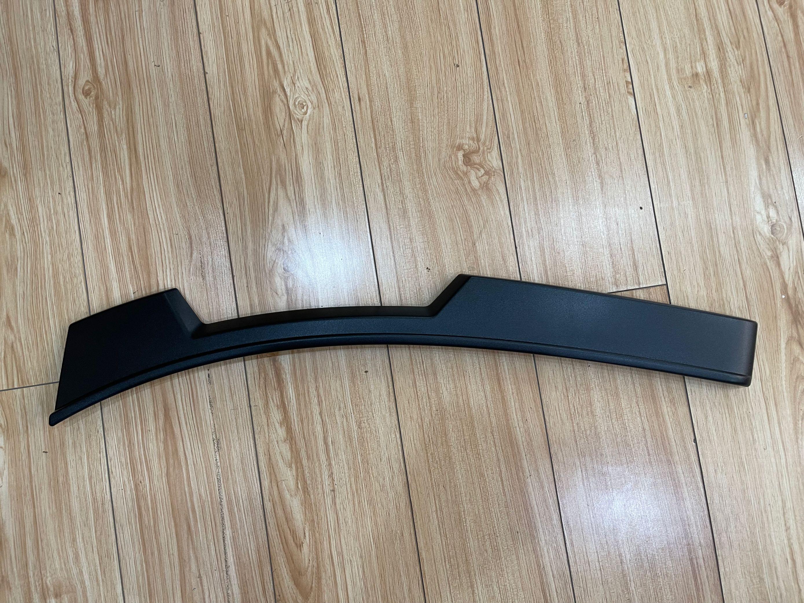 81612100909 FRONT FENDER TRIM  LH for MAN  