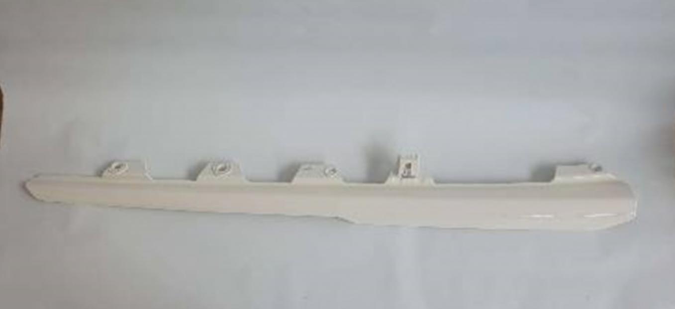 81626100052 LOWER DOOR TRIM  RH for MAN  