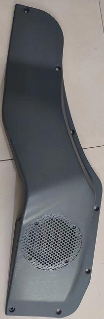 504232752/504127867/504070413 HORN COVER RH for  IVECO 