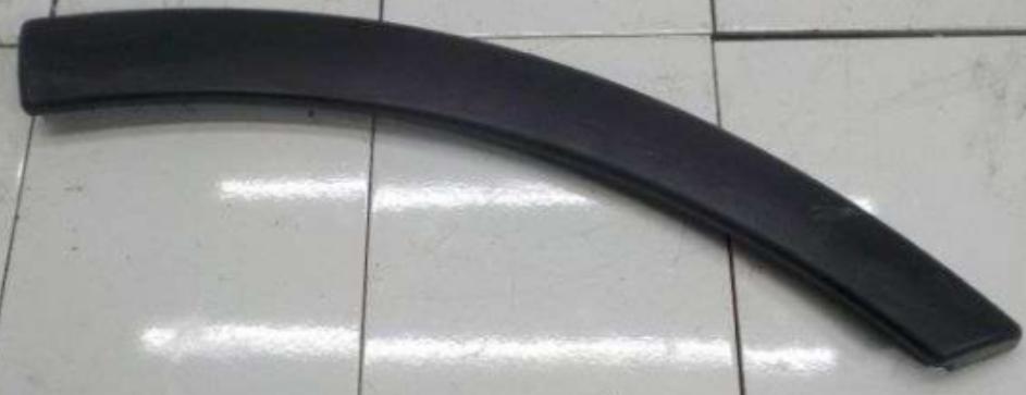 504136622 REAR FENDER LOWER GARNISH LH for  IVECO 